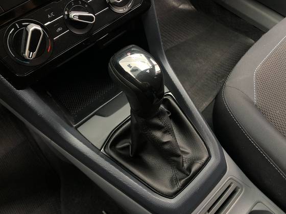 VOLKSWAGEN T-CROSS 1.0 200 TSI TOTAL FLEX SENSE AUTOMÁTICO